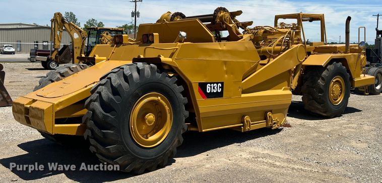 image for item HL9127 1988 Caterpillar 613C  elevating scraper