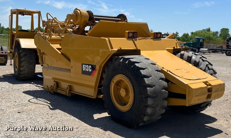 image for item HL9127 1988 Caterpillar 613C  elevating scraper