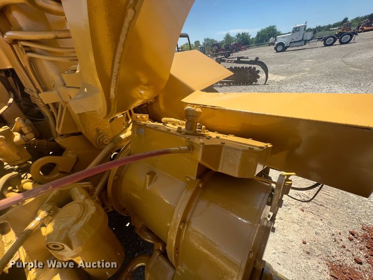 image for item HL9127 1988 Caterpillar 613C  elevating scraper