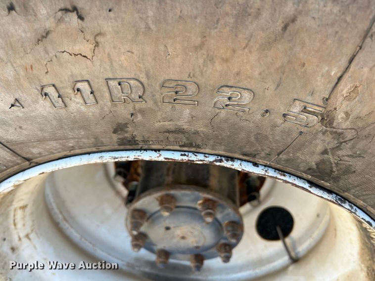 image for item HL9131 1992 Kenworth T600  dump truck