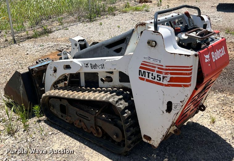 image for item HL9134 Bobcat MT55  compact utility loader