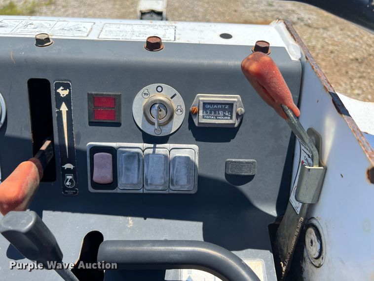 image for item HL9134 Bobcat MT55  compact utility loader