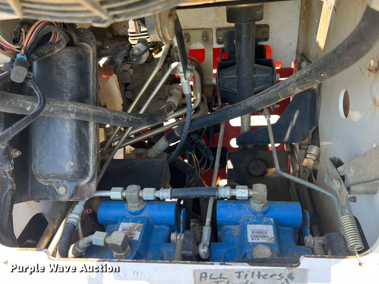 image for item HL9134 Bobcat MT55  compact utility loader