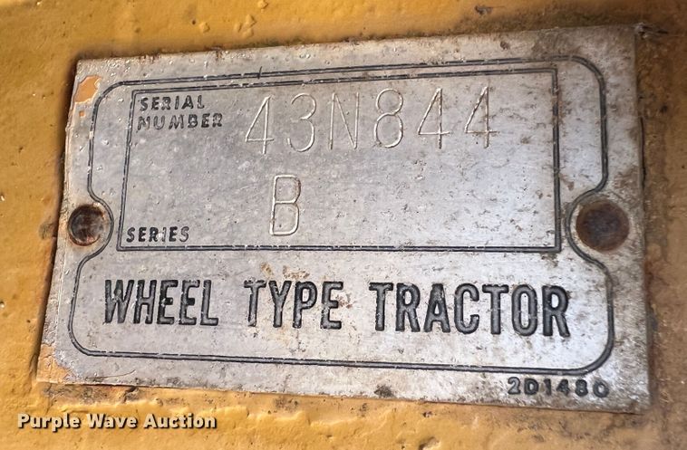 image for item HL9135 1973 Caterpillar 825B  landfill compactor