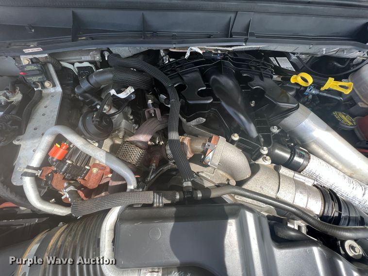 image for item HL9136 2015 Ford F550 Super Duty  bucket truck