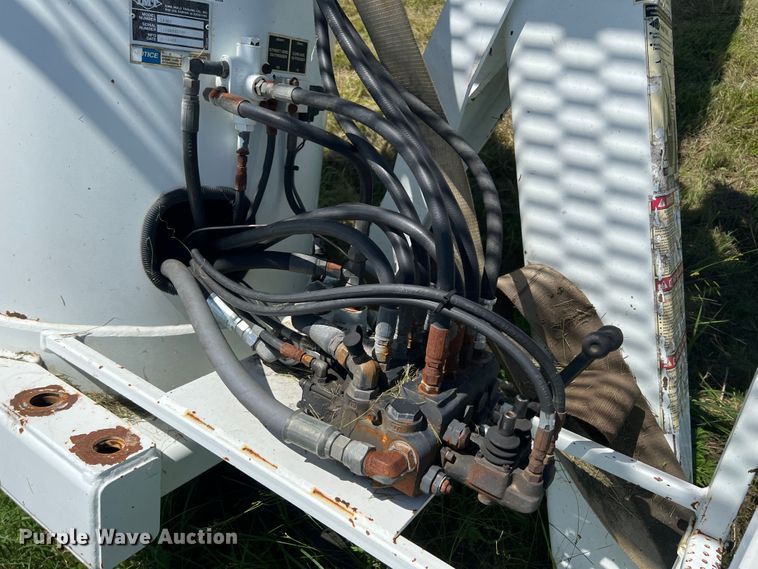 image for item HL9152 IMT 16000  crane
