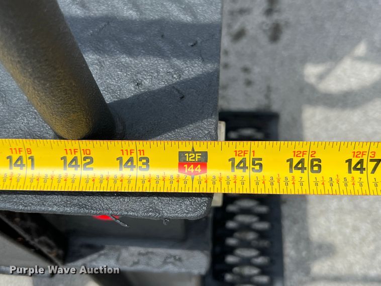 image for item HL9160 2013 Ford F550 Super Duty  bucket truck