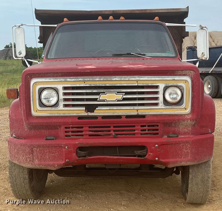 image for item HL9200 1985 Chevrolet C70  dump truck