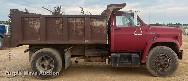image for item HL9200 1985 Chevrolet C70  dump truck