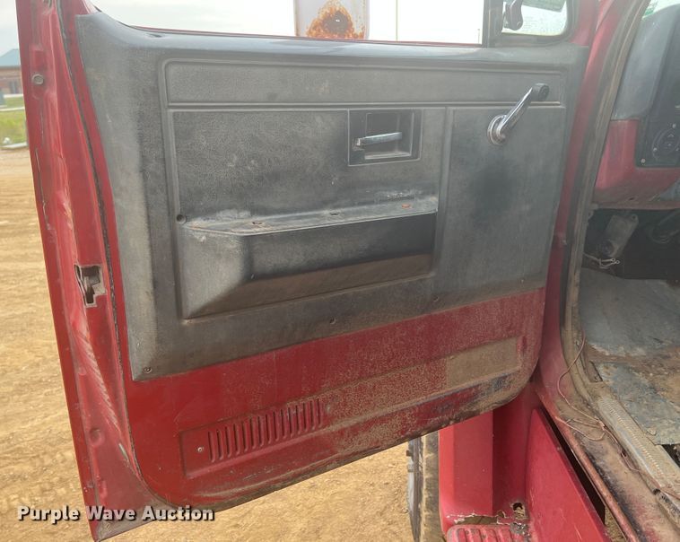 image for item HL9200 1985 Chevrolet C70  dump truck