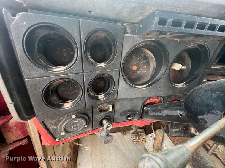 image for item HL9200 1985 Chevrolet C70  dump truck