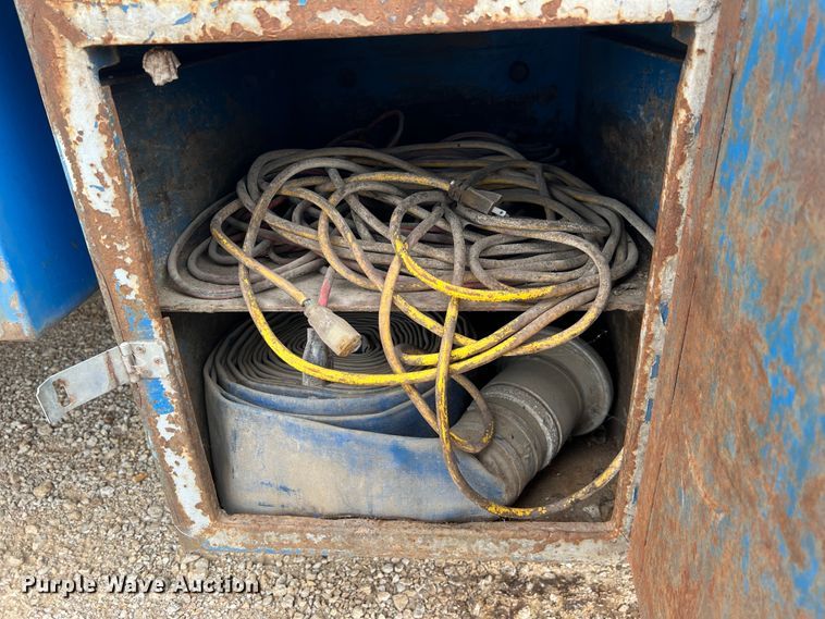 image for item HL9204 1991 International 4700  utility / service truck