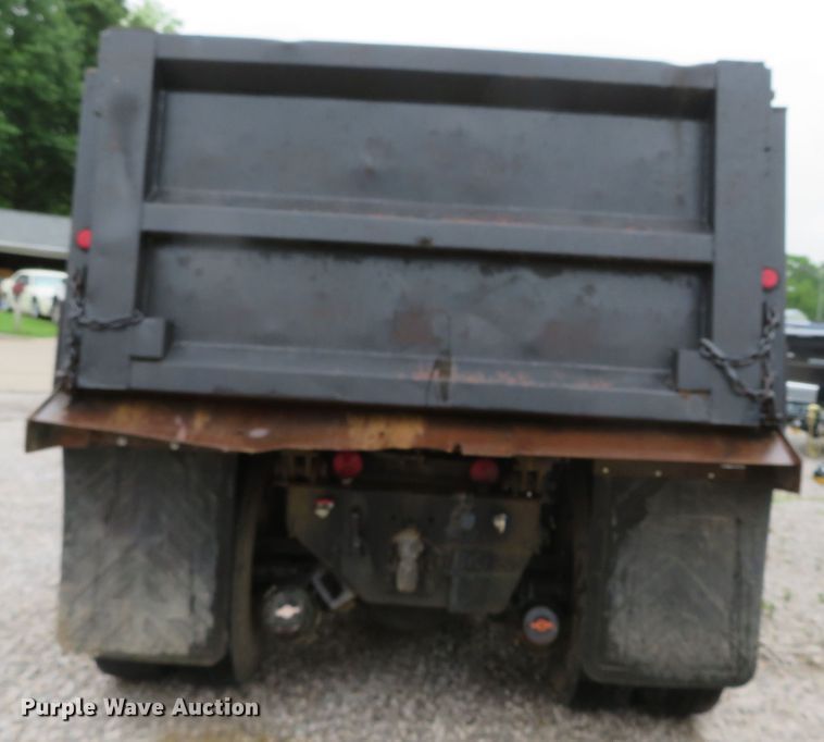 image for item JC9308 1996 International 2574  dump truck