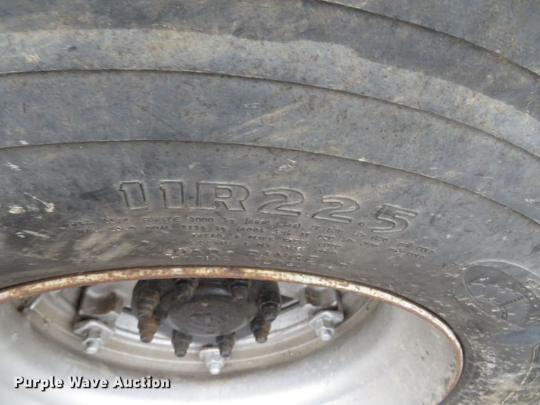 image for item JC9308 1996 International 2574  dump truck