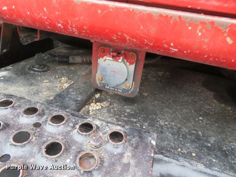 image for item JC9308 1996 International 2574  dump truck