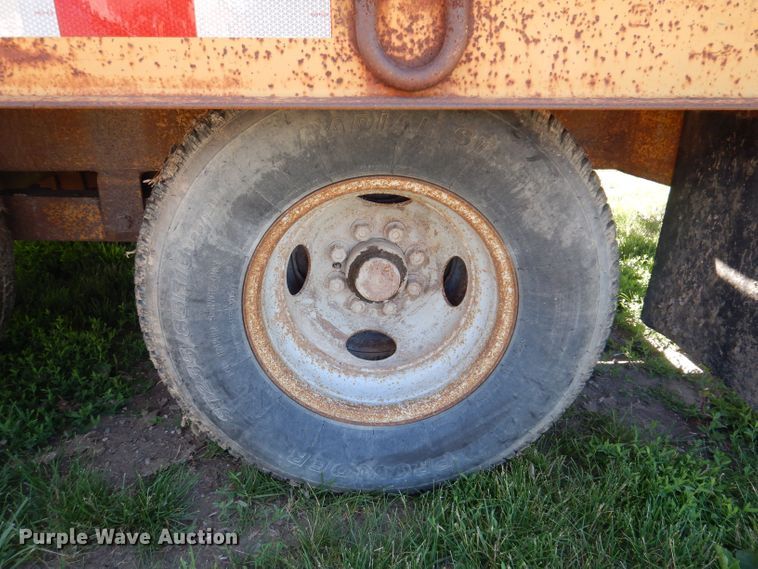 image for item JH9706 1986 Belshe  equipment trailer