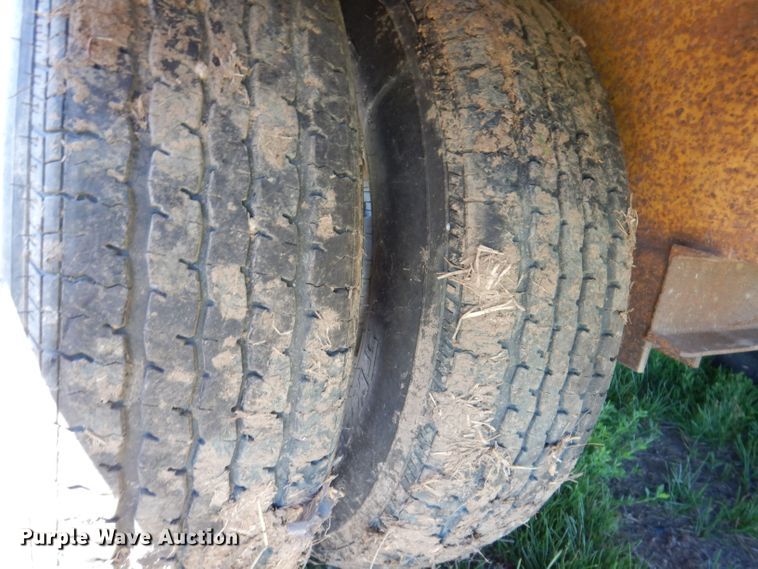 image for item JH9706 1986 Belshe  equipment trailer