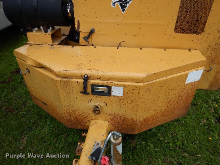 image for item JH9712 1999 Vermeer BC1800A  wood chipper