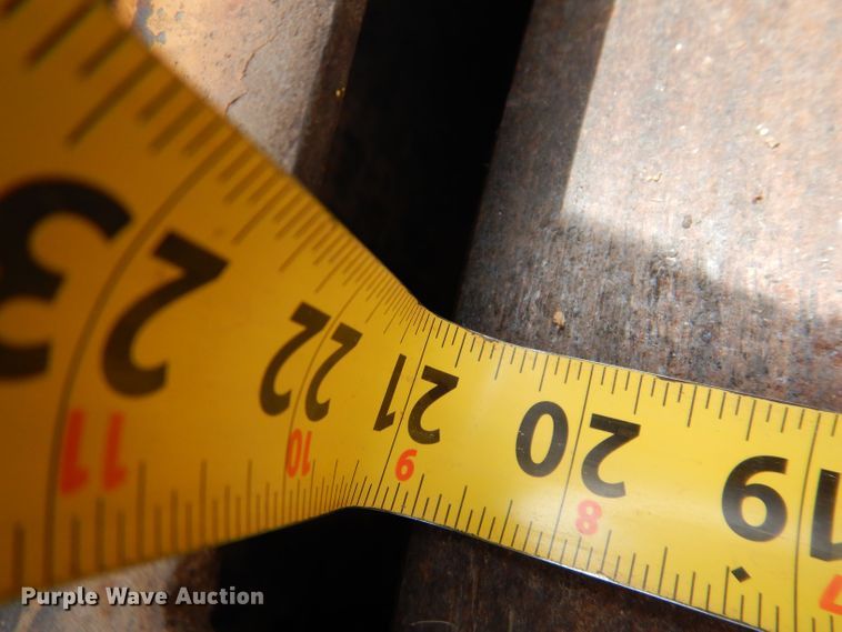 image for item JH9712 1999 Vermeer BC1800A  wood chipper