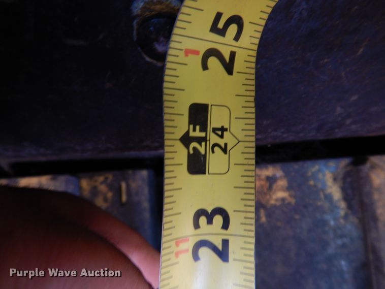 image for item JH9712 1999 Vermeer BC1800A  wood chipper