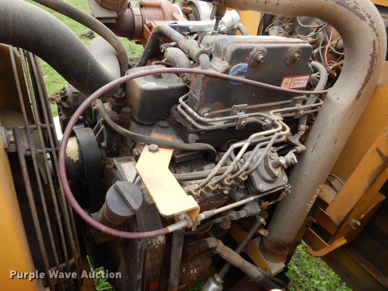 image for item JH9712 1999 Vermeer BC1800A  wood chipper