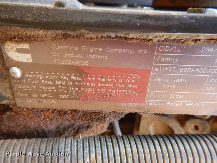 image for item JH9712 1999 Vermeer BC1800A  wood chipper