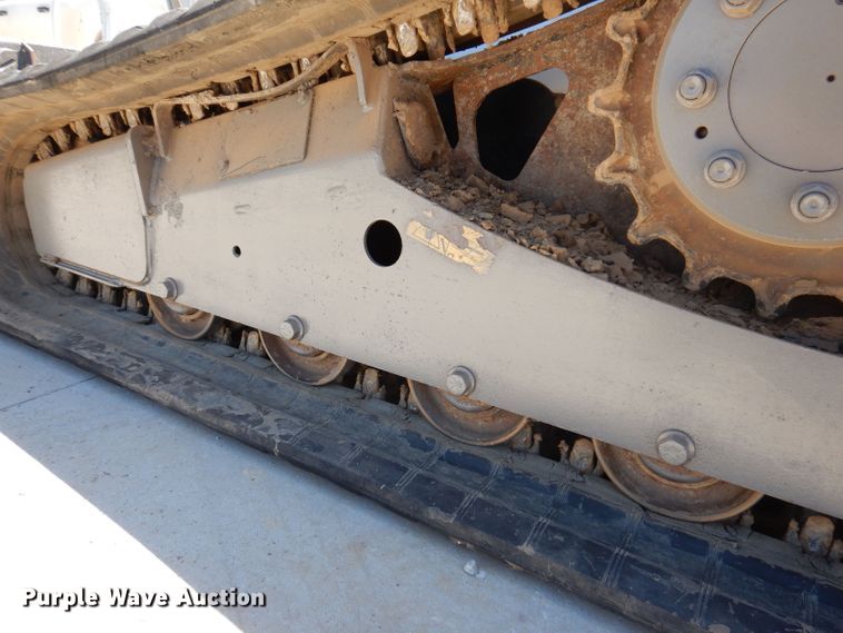 image for item JH9718 2015 Bobcat T630  tracked skid steer loader