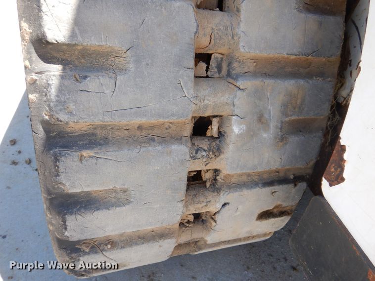 image for item JH9718 2015 Bobcat T630  tracked skid steer loader