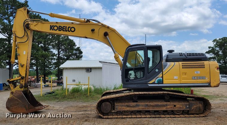 image for item JL9390 2017 Kobelco SK300LC-10  excavator