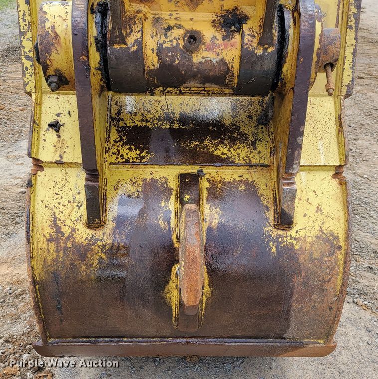 image for item JL9390 2017 Kobelco SK300LC-10  excavator