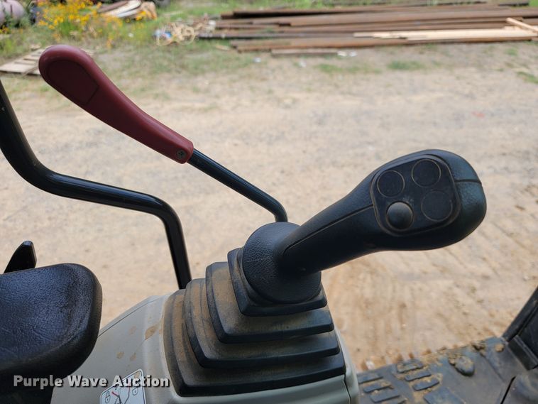 image for item JL9390 2017 Kobelco SK300LC-10  excavator