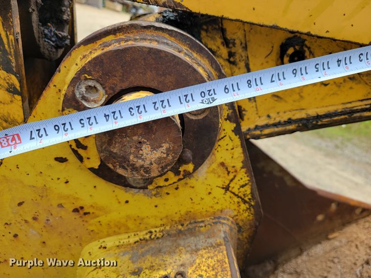 image for item JL9390 2017 Kobelco SK300LC-10  excavator