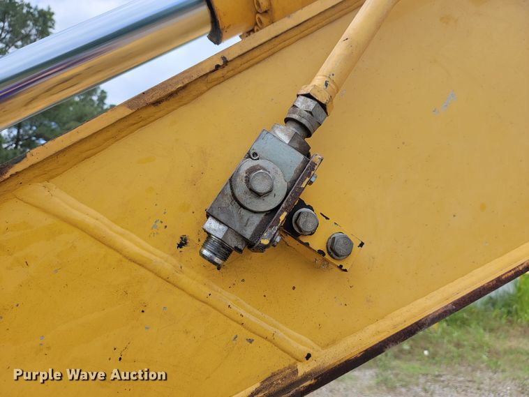 image for item JL9390 2017 Kobelco SK300LC-10  excavator