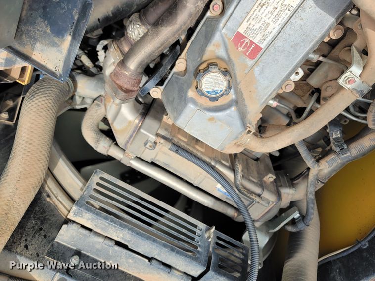 image for item JL9390 2017 Kobelco SK300LC-10  excavator