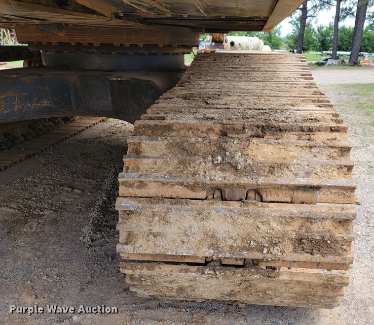 image for item JL9390 2017 Kobelco SK300LC-10  excavator