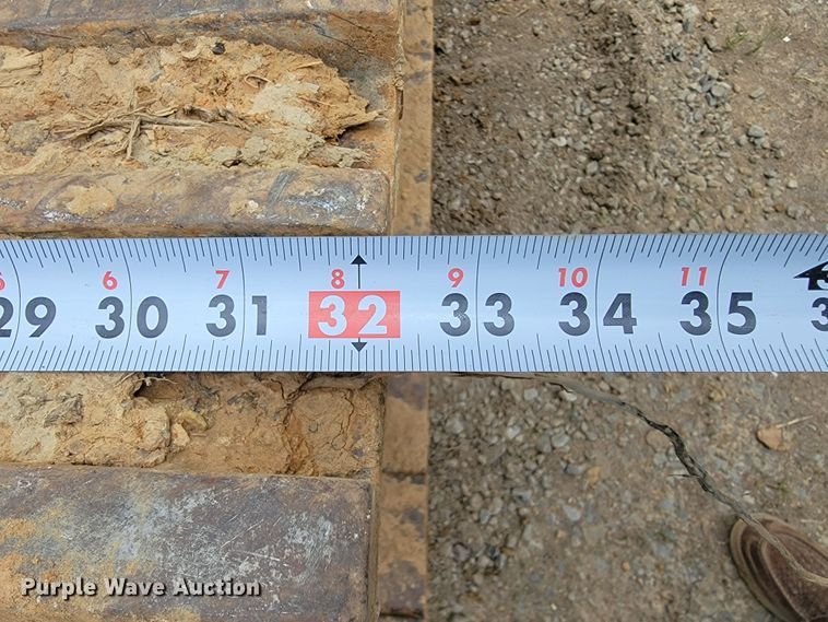 image for item JL9390 2017 Kobelco SK300LC-10  excavator