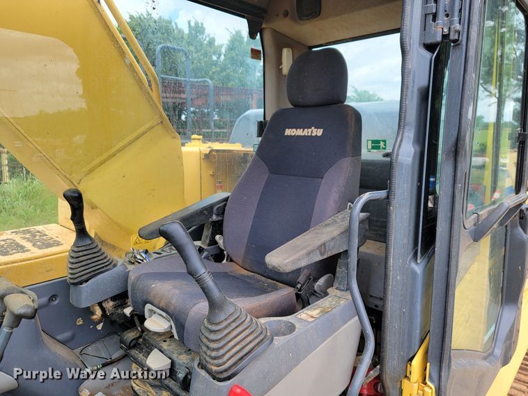 image for item JL9391 2011 Komatsu PC290LC-10  excavator