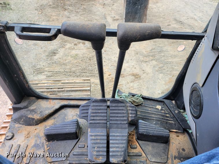 image for item JL9391 2011 Komatsu PC290LC-10  excavator