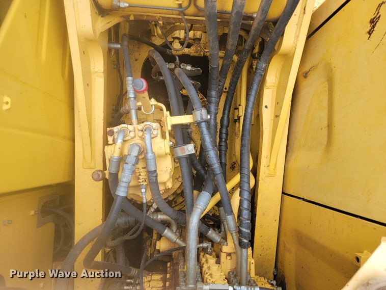 image for item JL9391 2011 Komatsu PC290LC-10  excavator