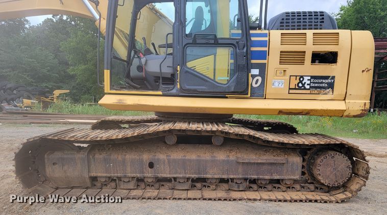 image for item JL9391 2011 Komatsu PC290LC-10  excavator