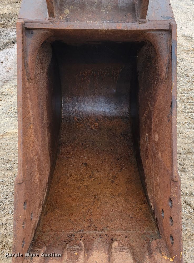 image for item JL9392 2011 Komatsu PC290LC-10  excavator