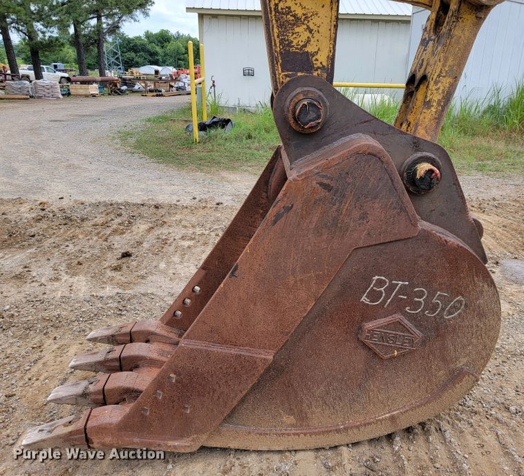 image for item JL9392 2011 Komatsu PC290LC-10  excavator