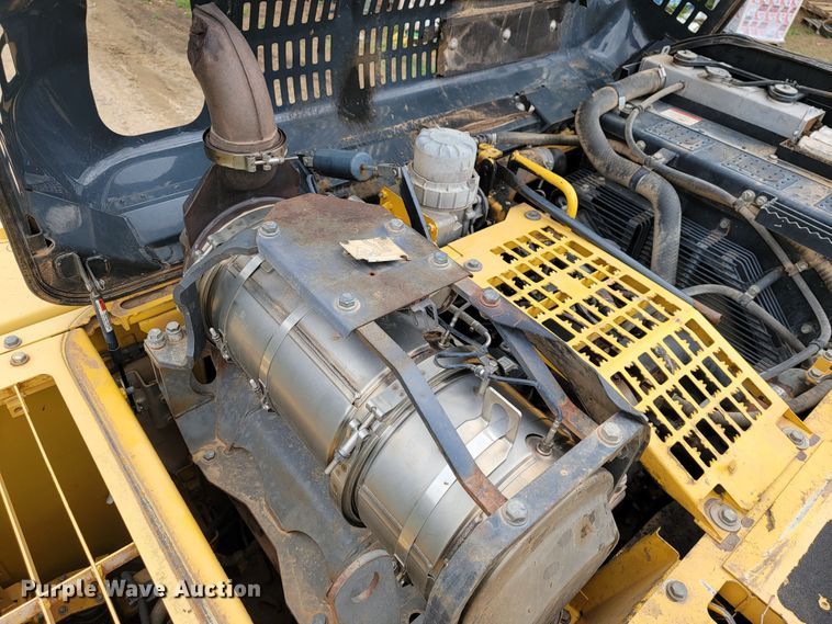 image for item JL9392 2011 Komatsu PC290LC-10  excavator