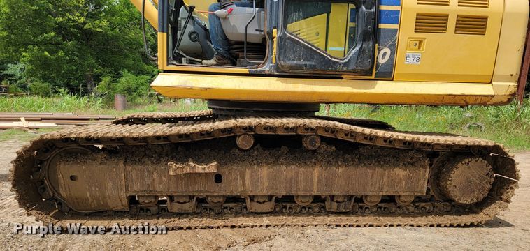 image for item JL9392 2011 Komatsu PC290LC-10  excavator