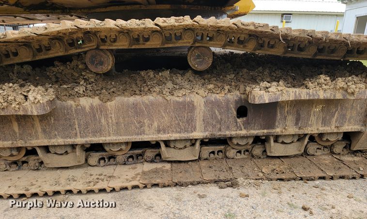 image for item JL9392 2011 Komatsu PC290LC-10  excavator