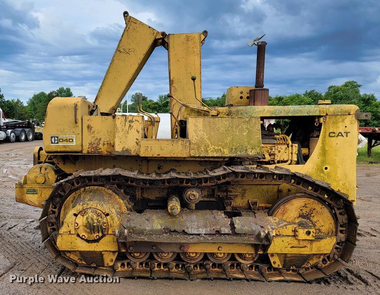image for item JL9394 1975 Caterpillar D4D  pipelayer
