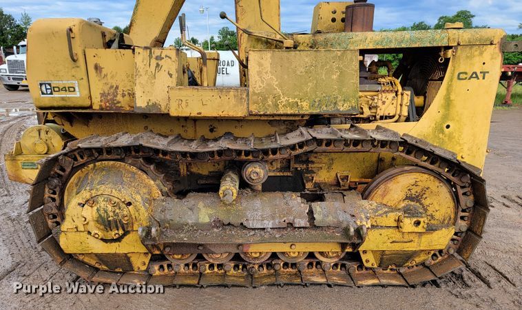 image for item JL9394 1975 Caterpillar D4D  pipelayer