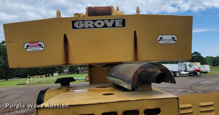 image for item JL9395 Grove RT58B  crane
