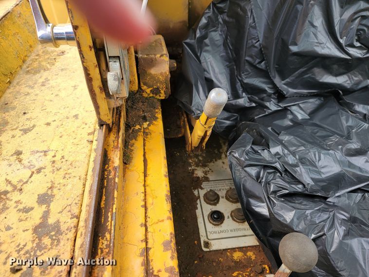 image for item JL9395 Grove RT58B  crane