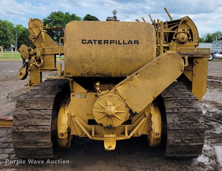 image for item JL9396 1967 Caterpillar 561B  pipelayer
